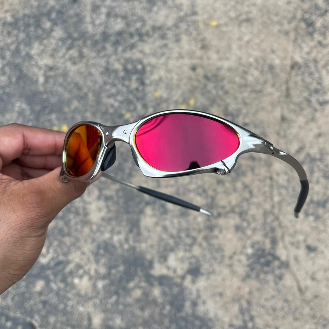 Lupa cromada com lente ruby entre as mais vendidas